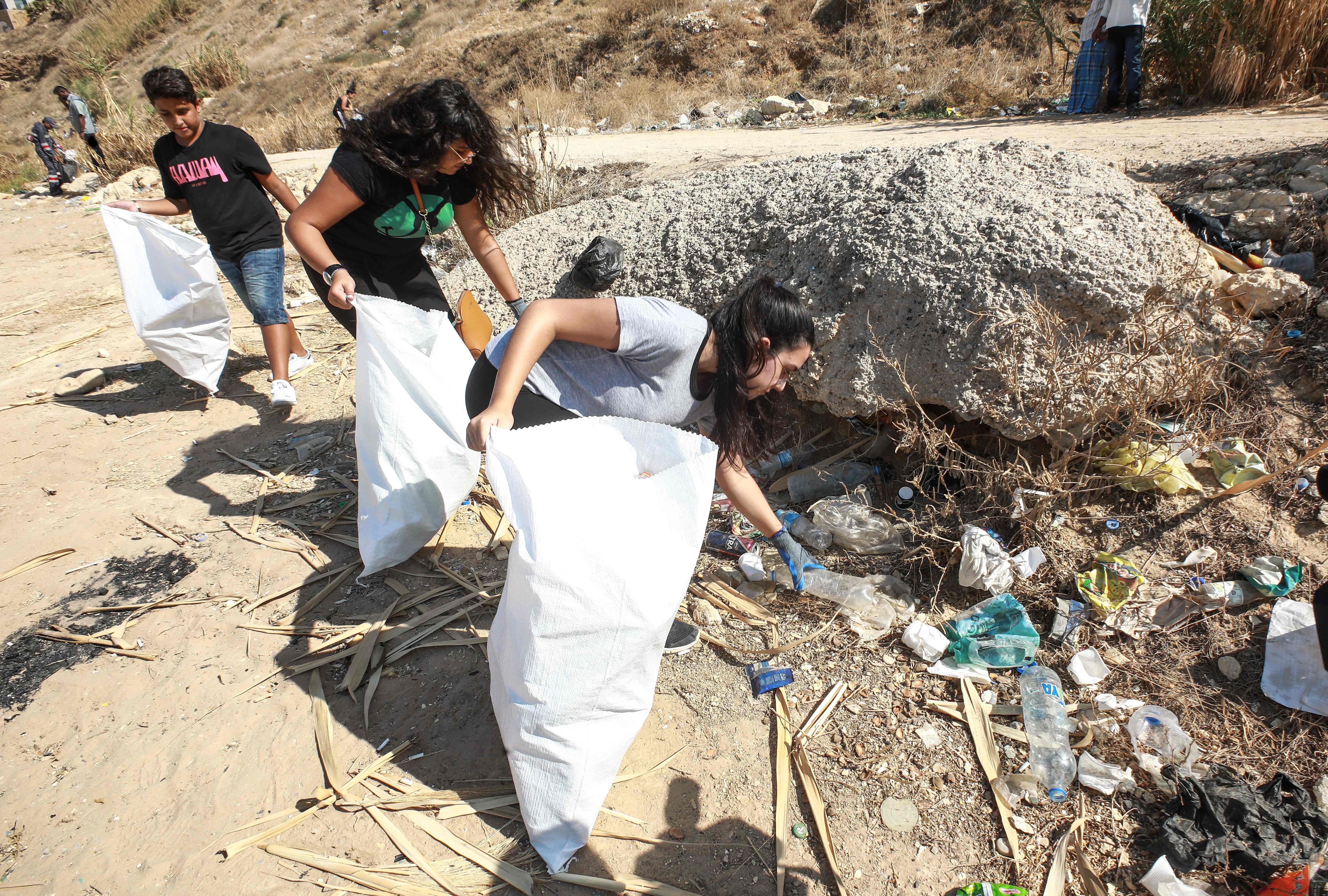 حملات النظافة فى لبنان 