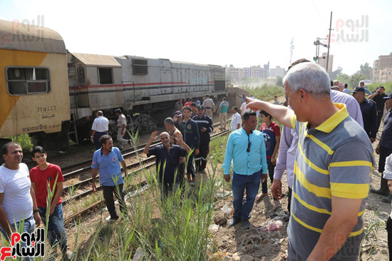 محافظ المنوفية بمحطة شبين الكوم لتفقد خروج القطار عن القضبان