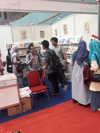 مشاركة-هيئة-الكتاب-فى-معرض-أندونسيا-(4)