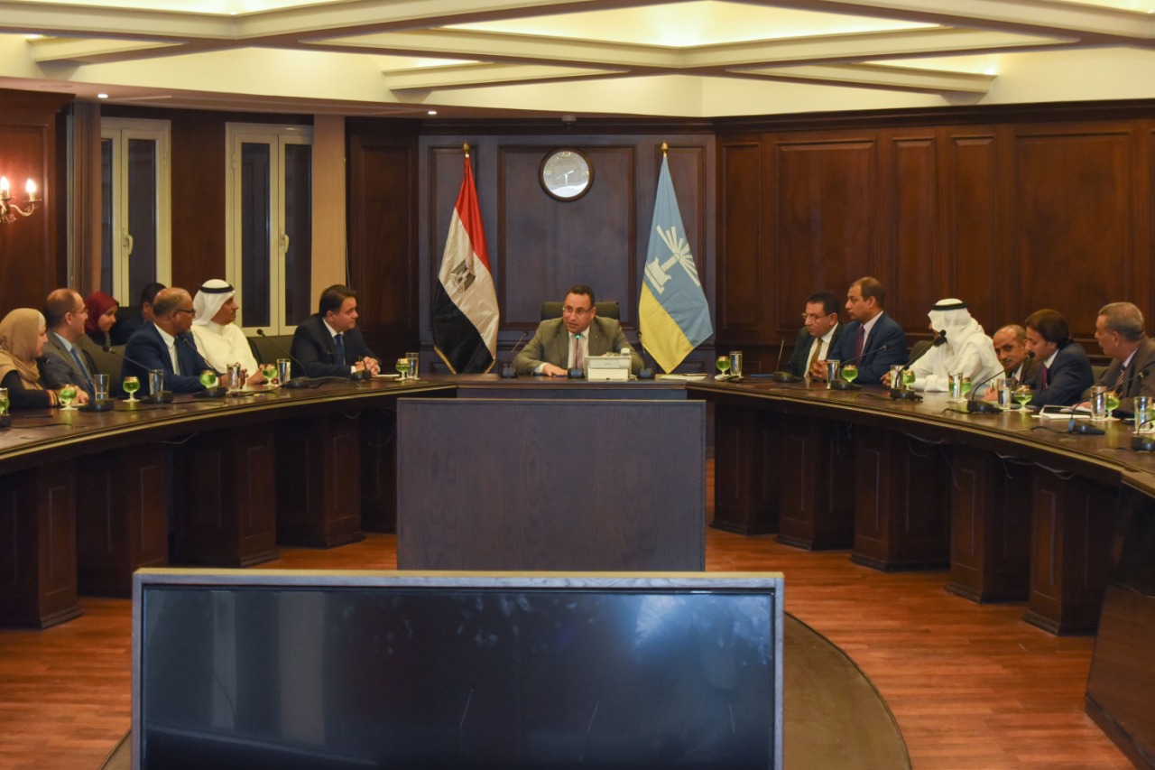 لقاء محافظ الإسكندرية بوفد جامعة الدول العربية (4)