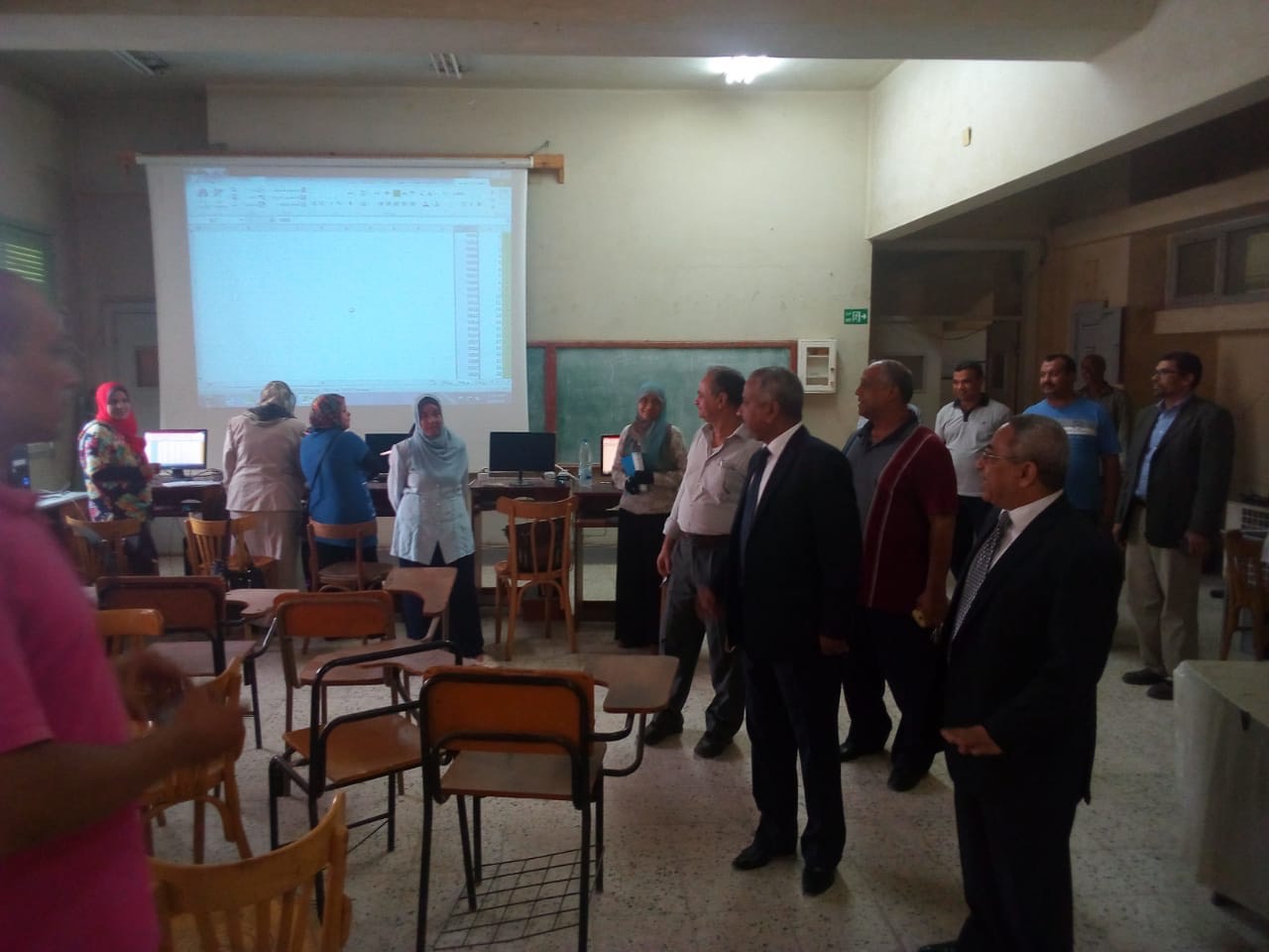 نائب رئيس جامعة الأزهر يتفقد امتحانات التصفية  (2)