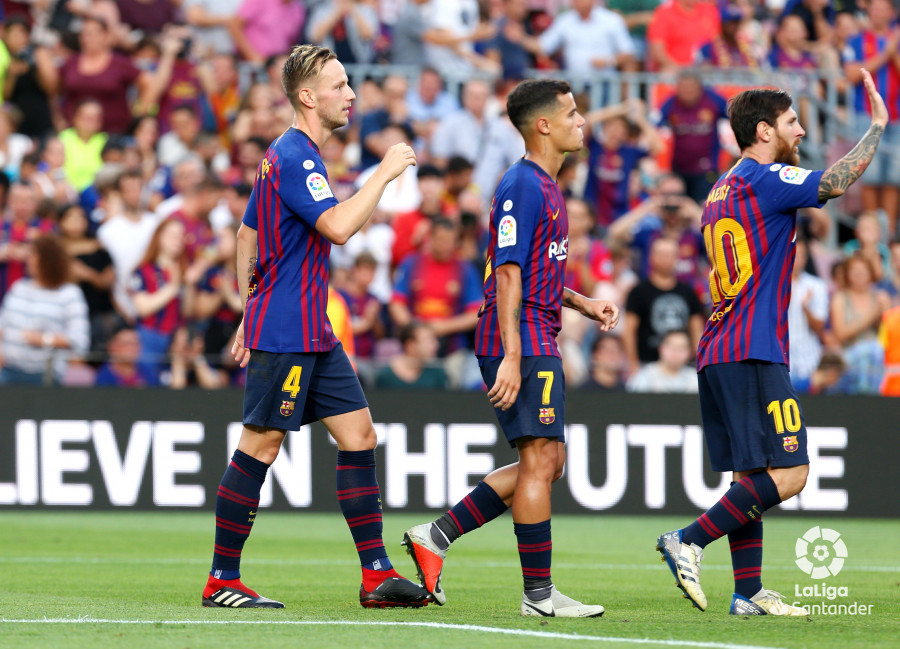 احتفال لاعبى برشلونة