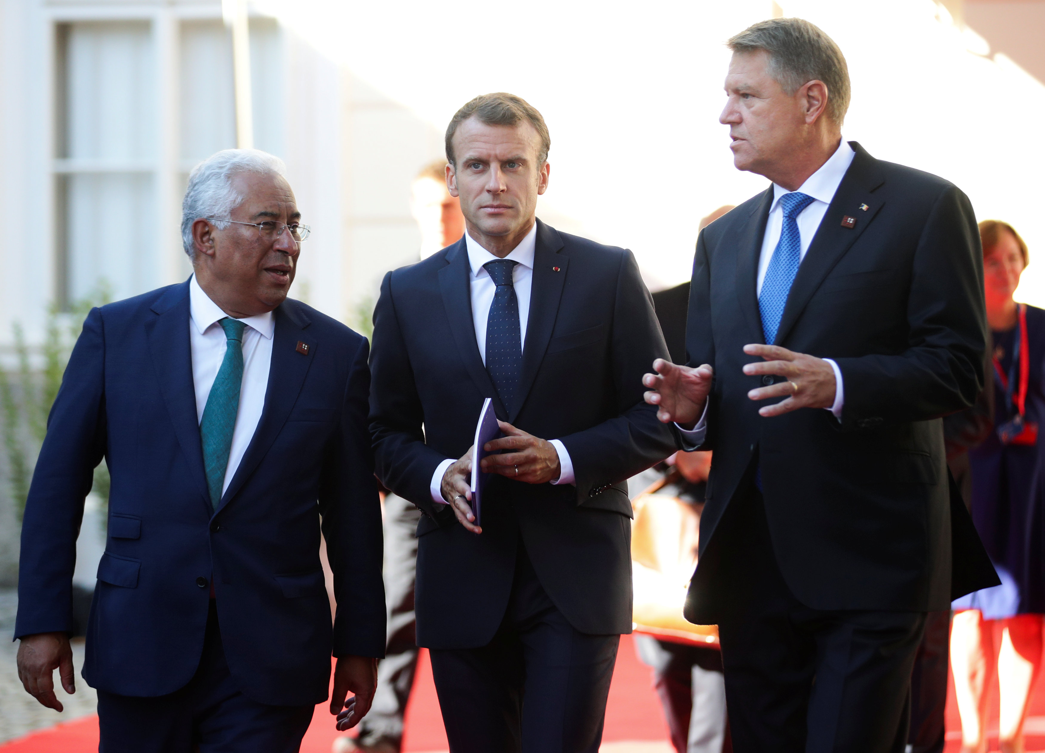 ماكرون وحوار بين رئيس وزراء البرتغال والرئيس الرومانى
