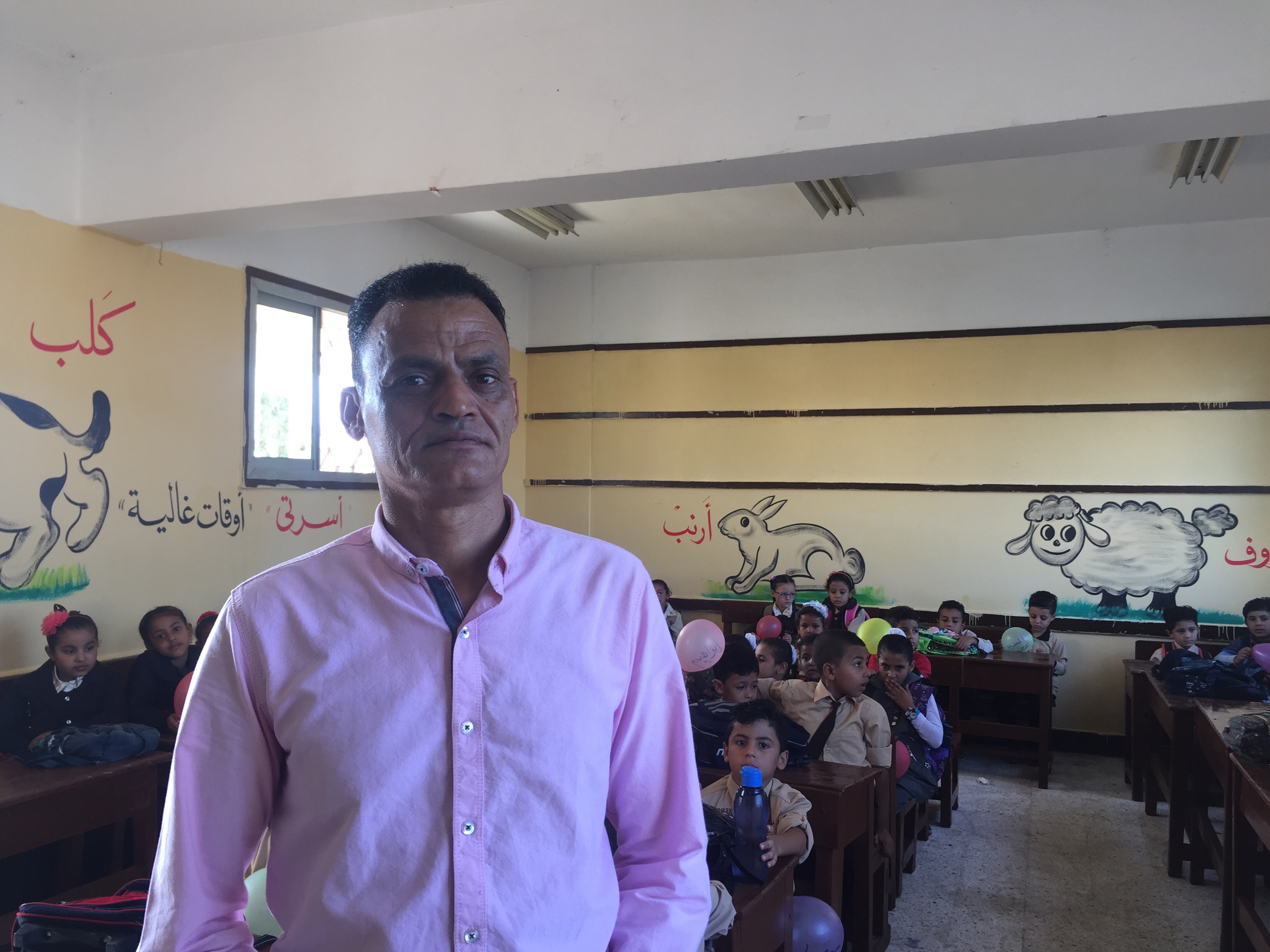 تحويل مسجد لفصل دراسى بسبب الازدحام (8)