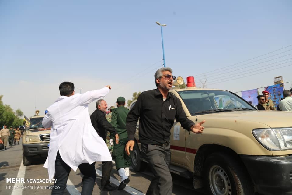 هجوم مسلح استهدف عرض عسكرى فى ايران
