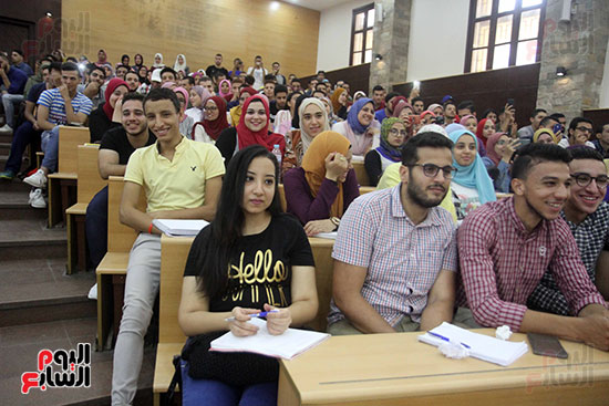صور جامعة عين شمس (24)