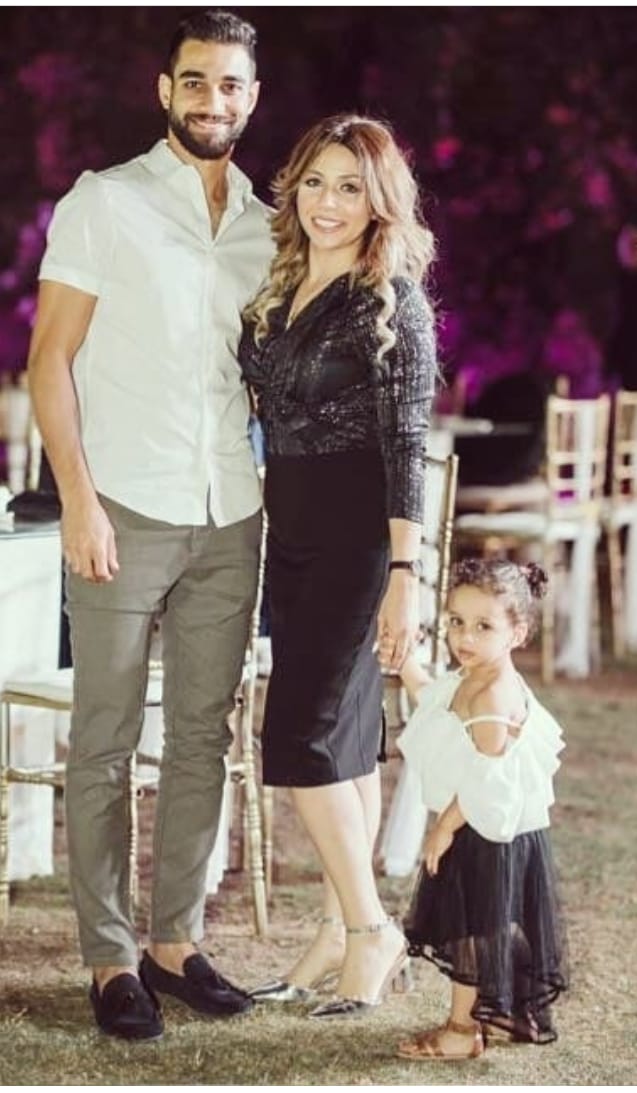 عمرو السولية وزوجته و ابنته