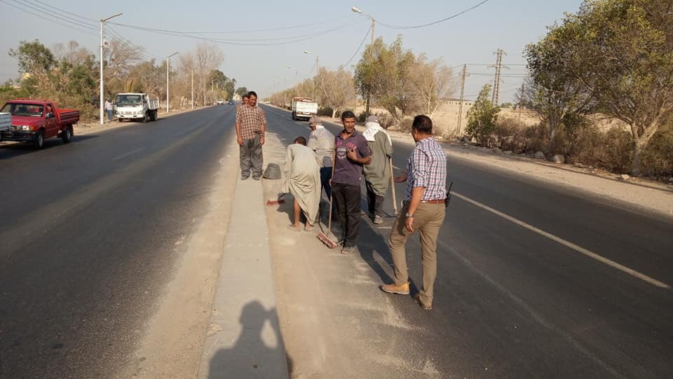 حملات نظافة بشوارع أسيوط استعداداً لزيارة رئيس الوزراء (2)