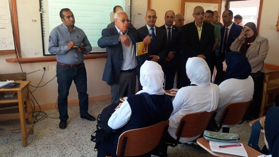 محافظ بورسعيد يشارك طلاب بورسعيد الثانوية العسكرية طابور الصباح (16)