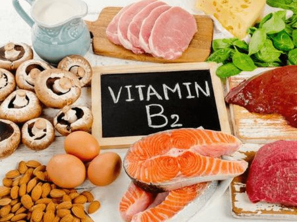 تناول الاطعمة المحتوية على فيتامين B2