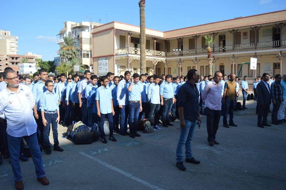 محافظ بورسعيد يشارك طلاب بورسعيد الثانوية العسكرية طابور الصباح (7)