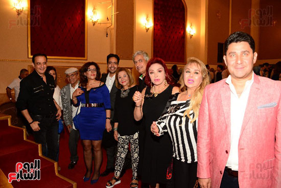 نجوم الفن والإعلام في افتتاح مسرحية  خيبتنا  لمحمد صبحي  (23)