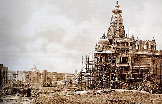 أعمال بناء القصر