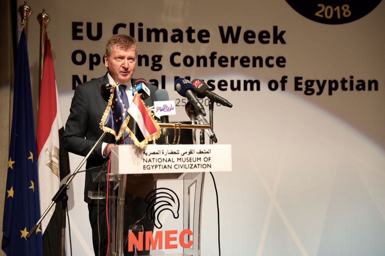 سفير الاتحاد الأوروبى بالقاهرة فى افتتاح مؤتمر المناخ (4)