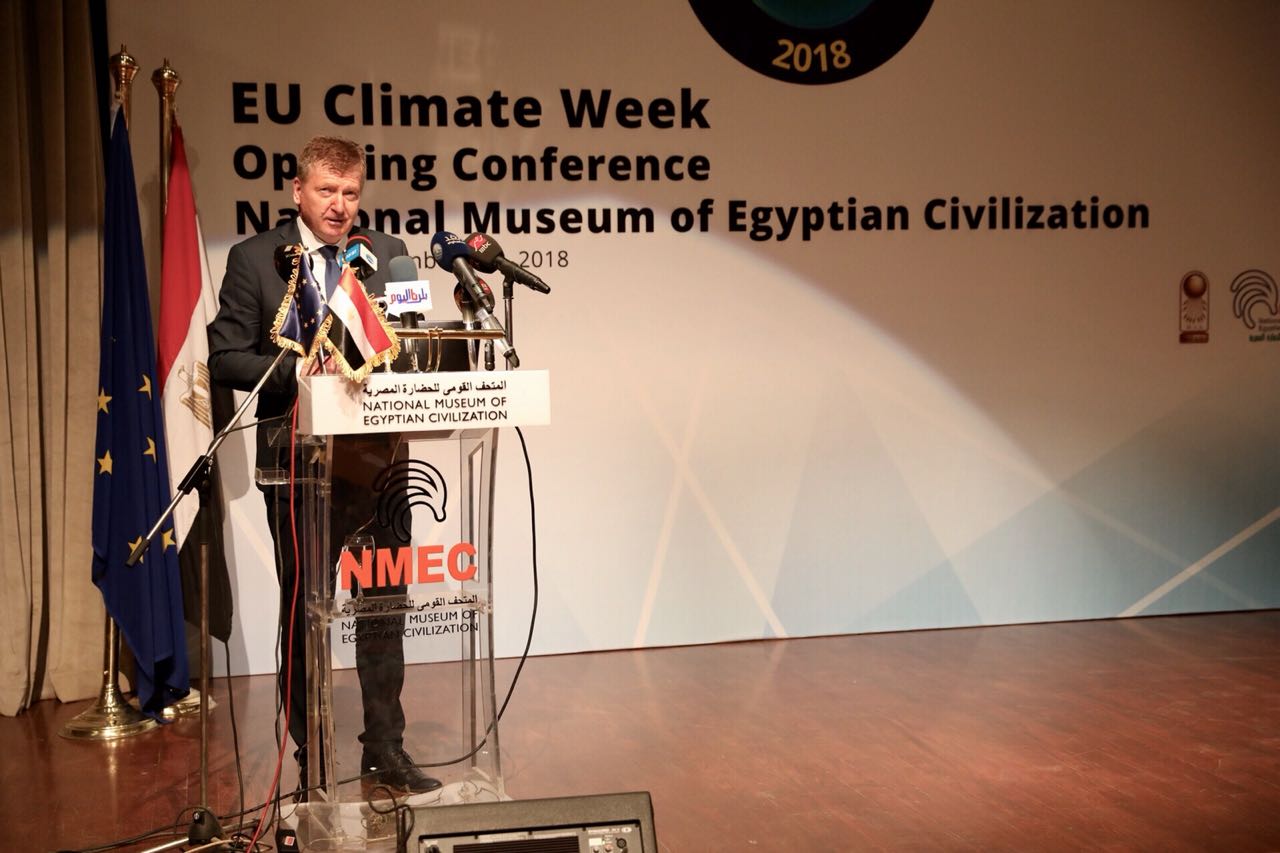 سفير الاتحاد الأوروبى بالقاهرة فى افتتاح مؤتمر المناخ (2)