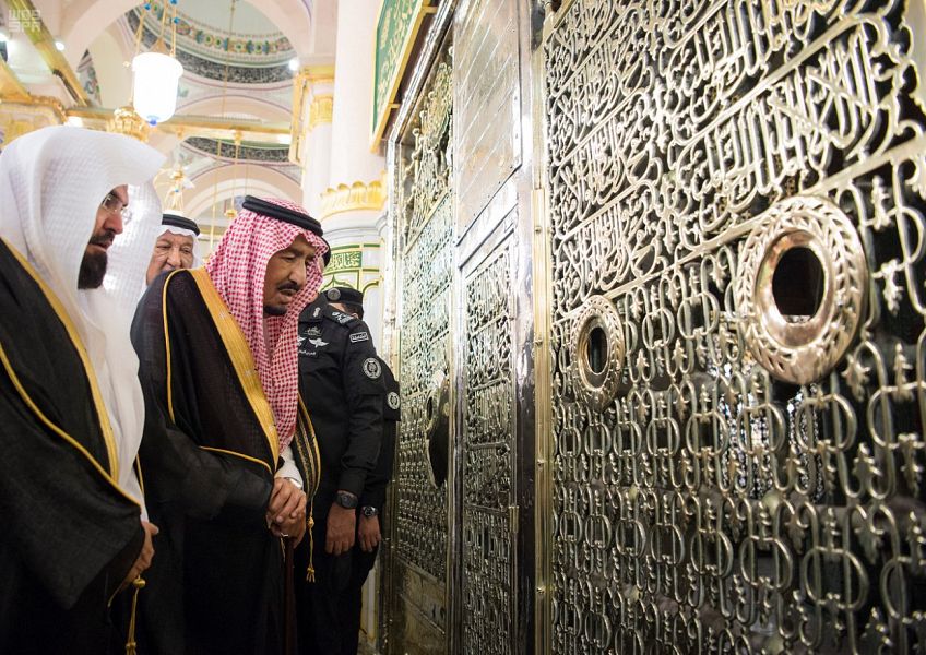 الملك سلمان يزور المسجد النبوى (1)