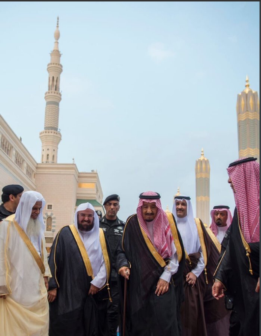 الملك سلمان يزور المسجد النبوى (1)