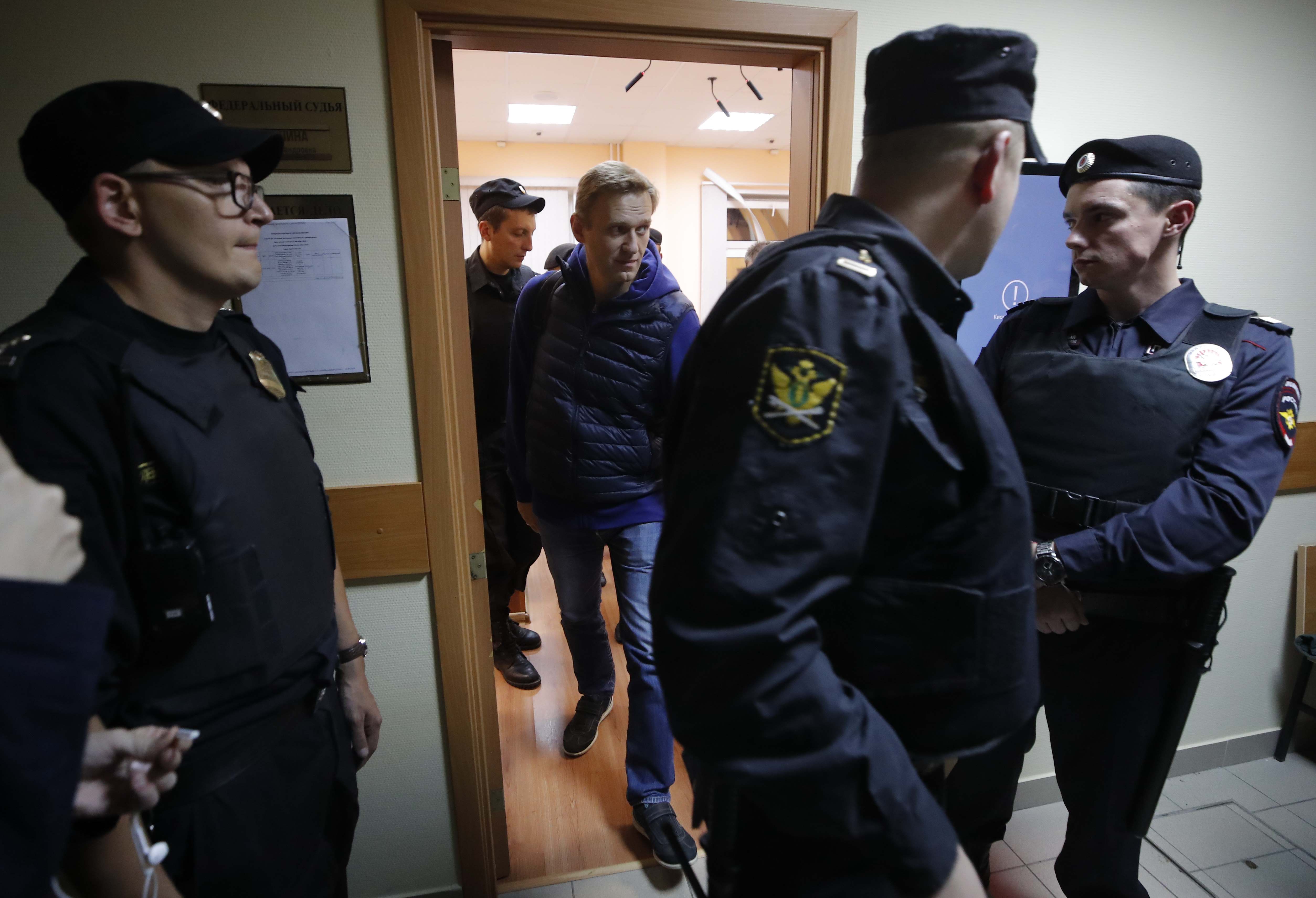 الشرطة الروسية تلقى القبض على المعارض نافالنى 