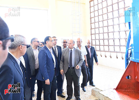 صور رئيس الوزراء يشيد بحجم العمران بمدينة قنا الجديدة فى العامين الأخيرين (1)