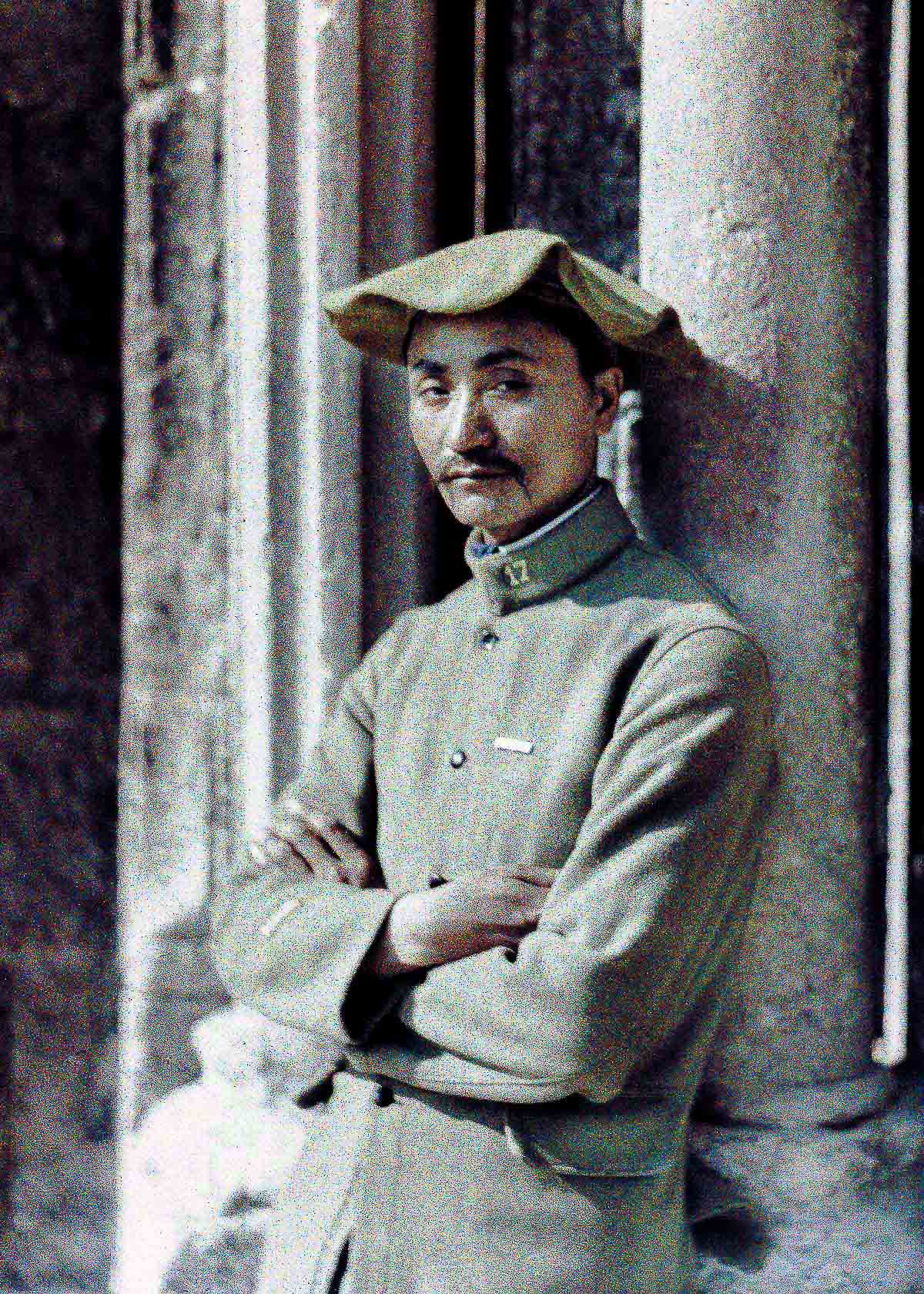 عامل من الهند الصينية فى سواسون بفرنسا عام 1917