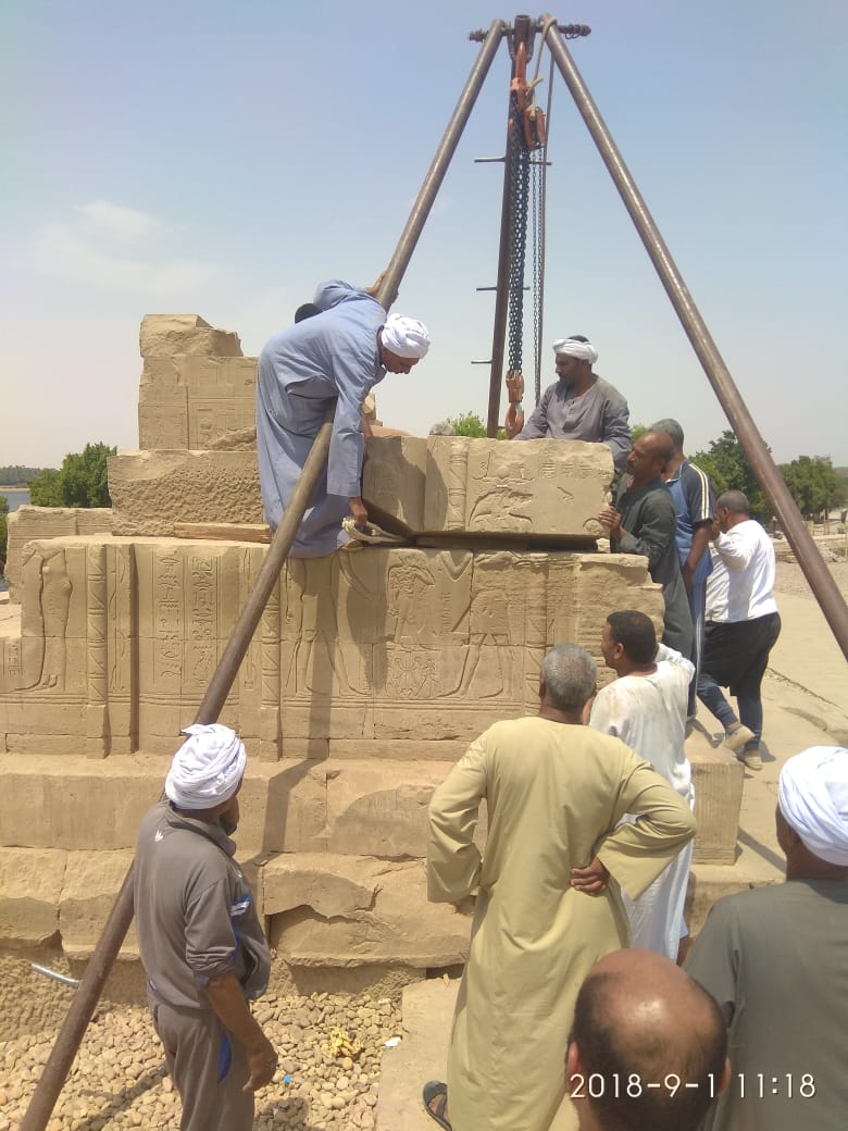 جانب من أعمال النقل جانب من أعمال النقل