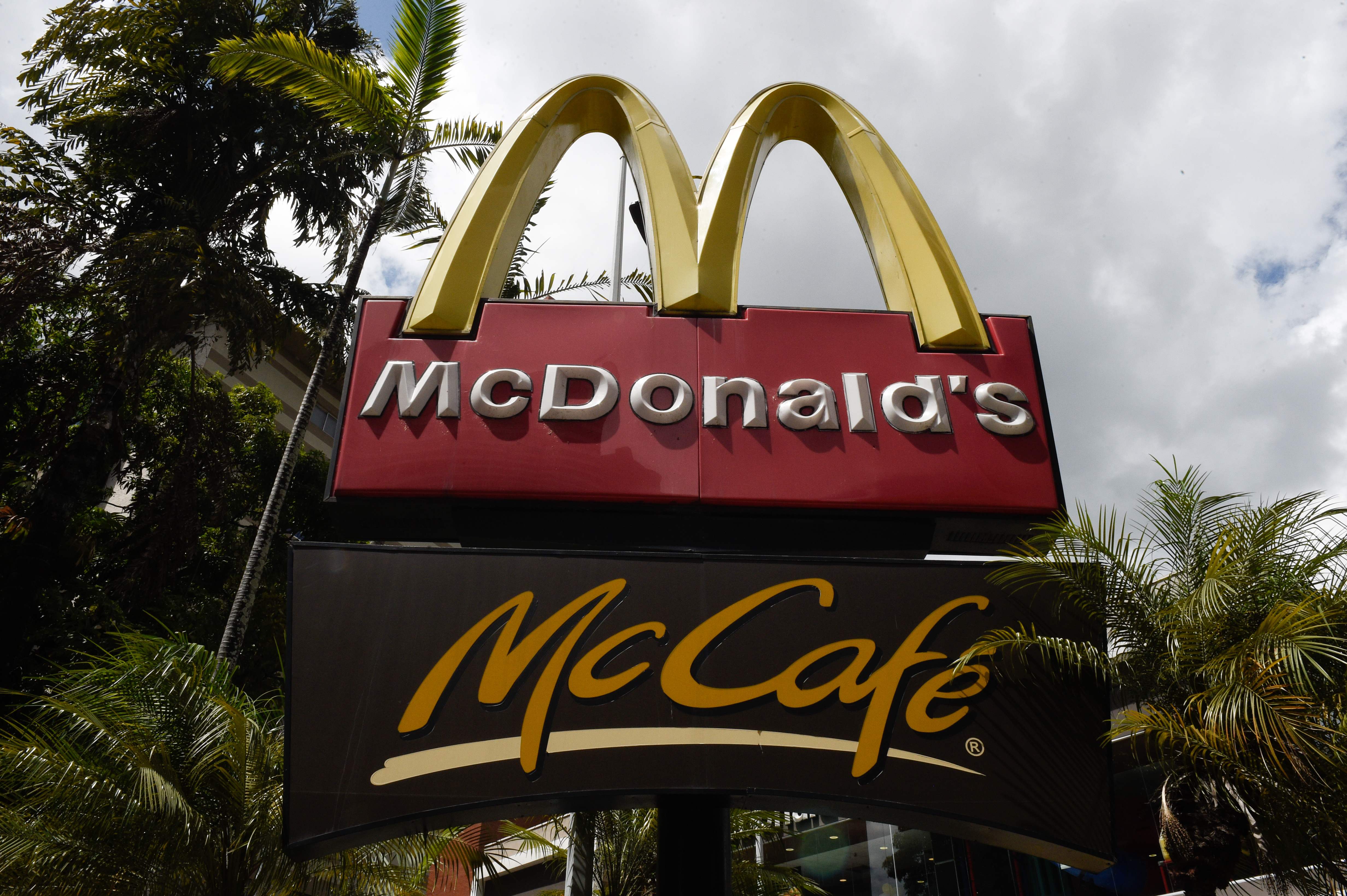 أحد فروع ماكدونالدز فى فنزويلا