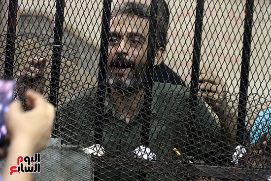 صور محاكمة نجل الفنان المرسى أبو العباس بتهمة قتل زوجته وطفليه (22)