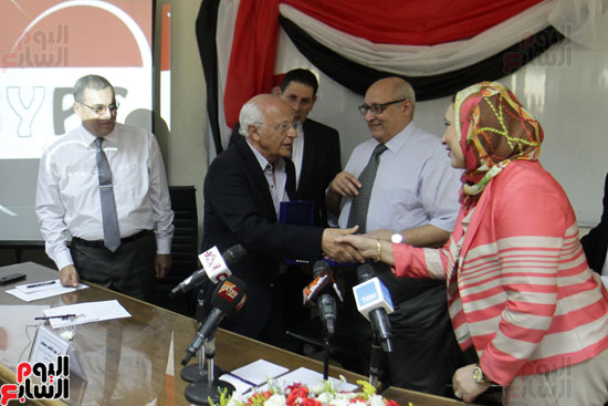 افتتاح احد الاقسام بمركز ذوى الاحتياجات الخاصة بجامعة عين شمس  (12)