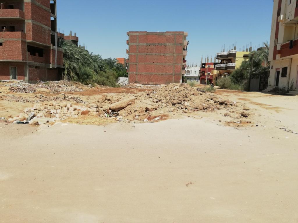 الإهمال يسيطر على حى المهندسين بمدينة موط بالداخلة (5)