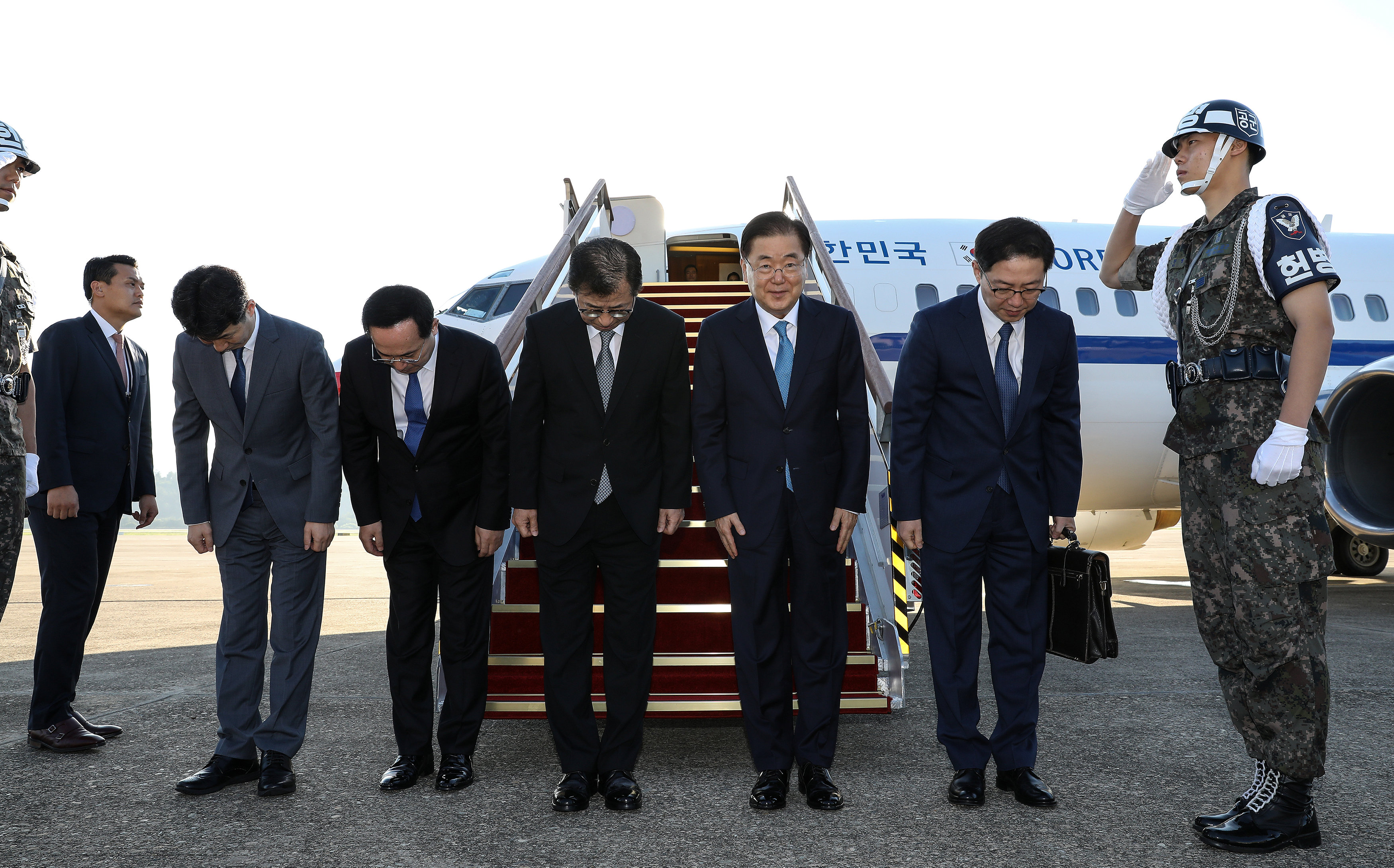 مسئولون بكوريا الجنوبية يصلون إلى بيونج يانج 