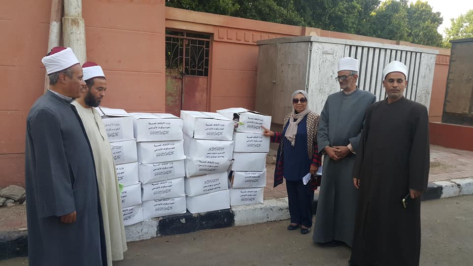   وكيل الاوقاف يشهد وصول لحوم الاسر الاكثر احتياجاً