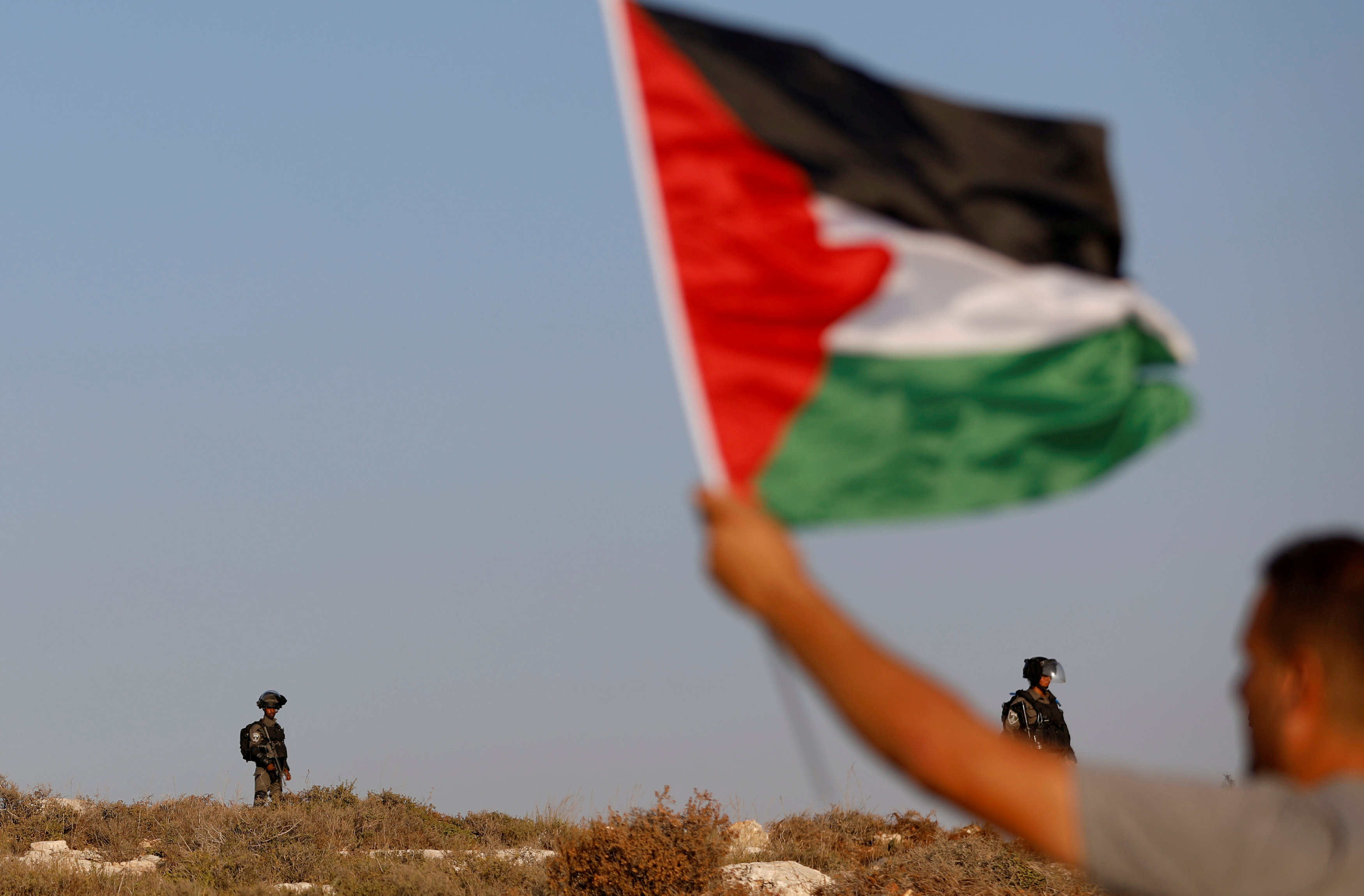 جانيب من المواجهات بين قوات الاحتلال والفلسطينيين 
