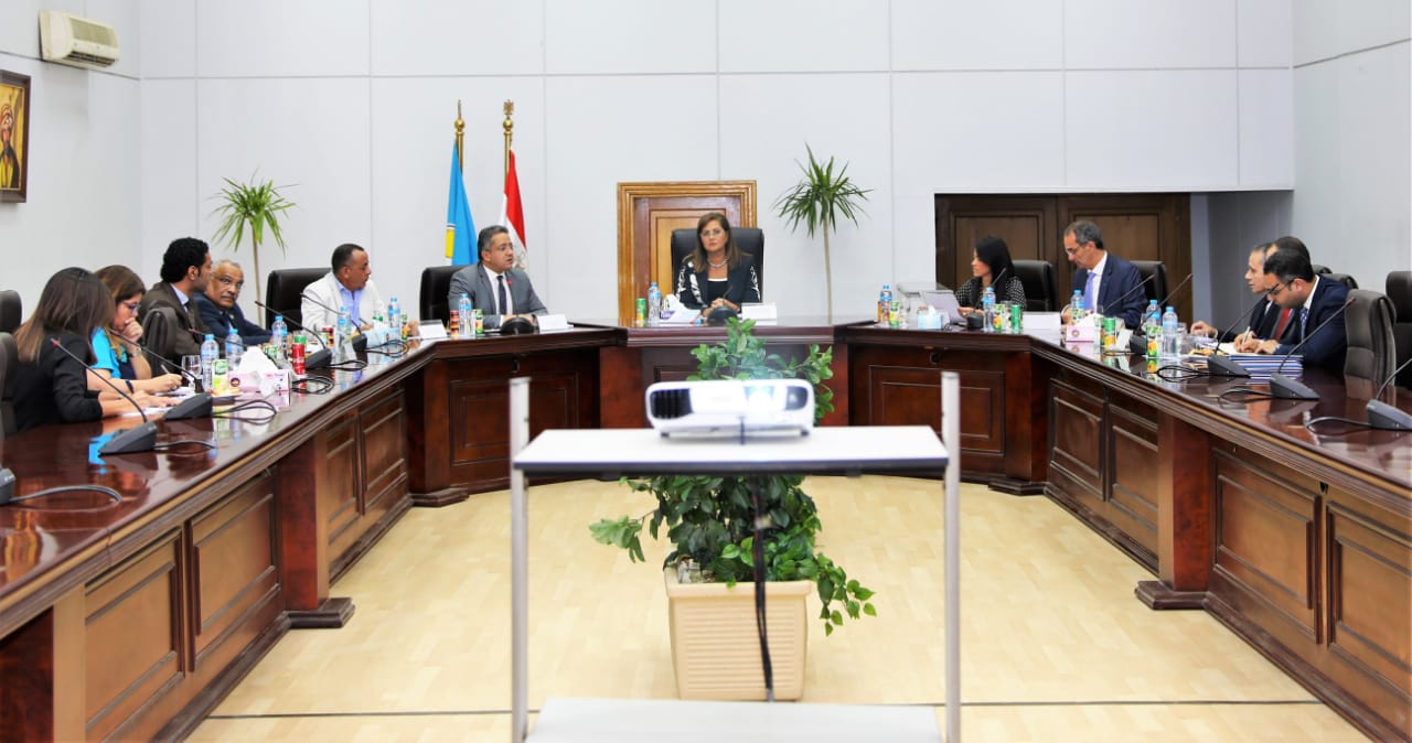 اجتماع اللجنة الوزارية المعنية بالقصور الأثرية