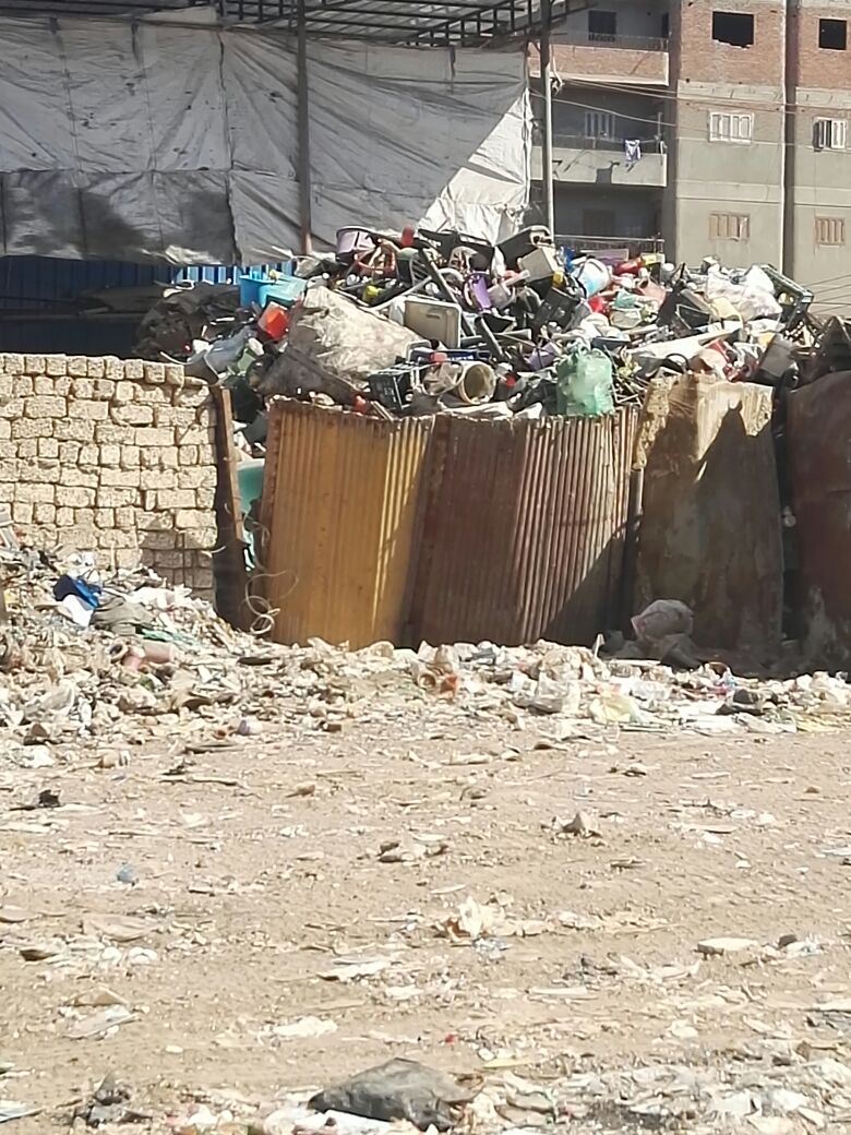 القمامة بحى مبارك بالزقازيق (4)