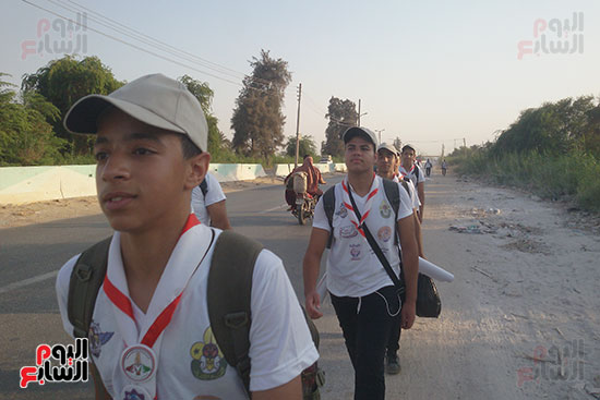11 شابا نظموا مسيرة على الأقدام من بنى سويف للقاهرة (2)