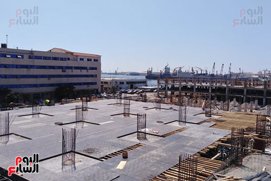 اليوم السابع داخل محطة أخشاب ميناء الإسكندرية (7)