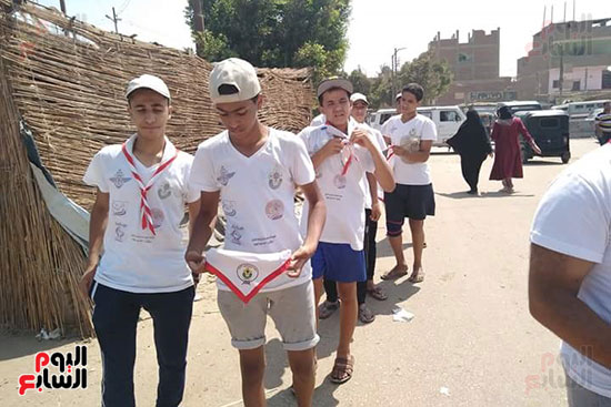 11 شابا نظموا مسيرة على الأقدام من بنى سويف للقاهرة (6)