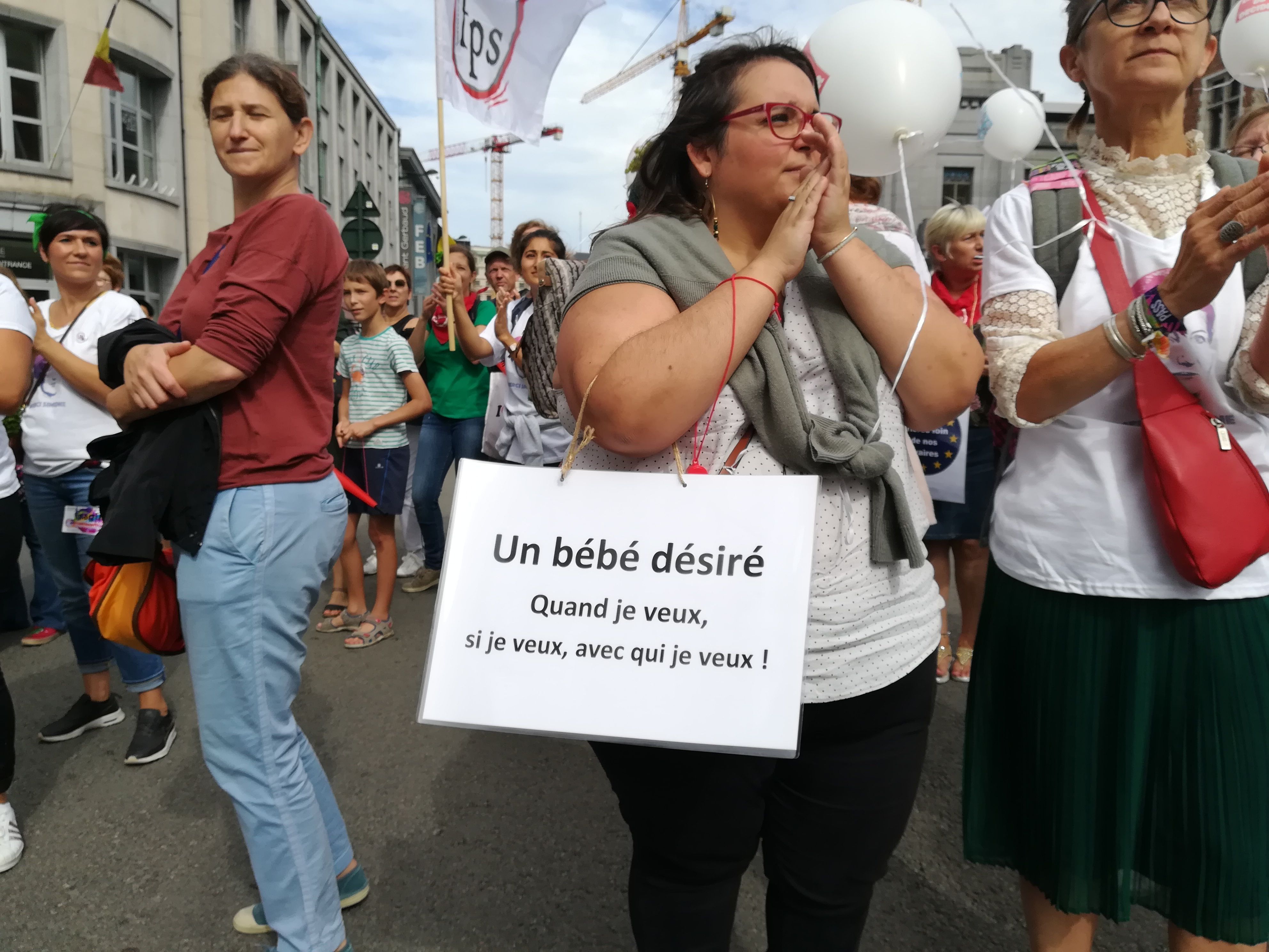احتجاجات نساء بلجيكا 