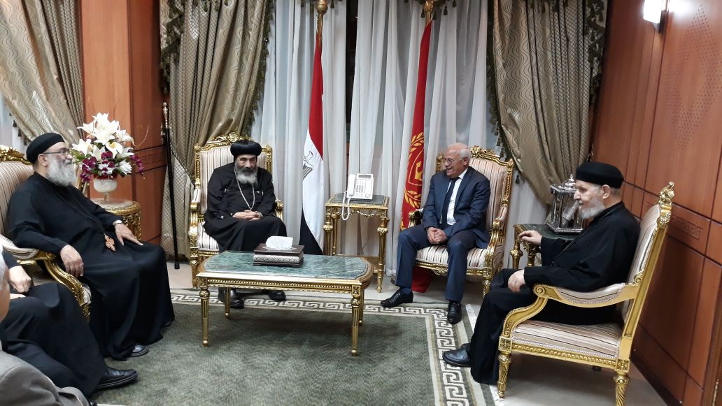 وفد مطرانية بورسعيد يقدم التهنئة للواء عادل الغضبان محافظ بورسعيد بمناسبة تجديد الثقة (3)