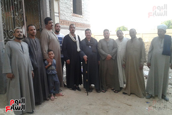 أهالى قرية جزيرة شندويل بسوهاج (3)