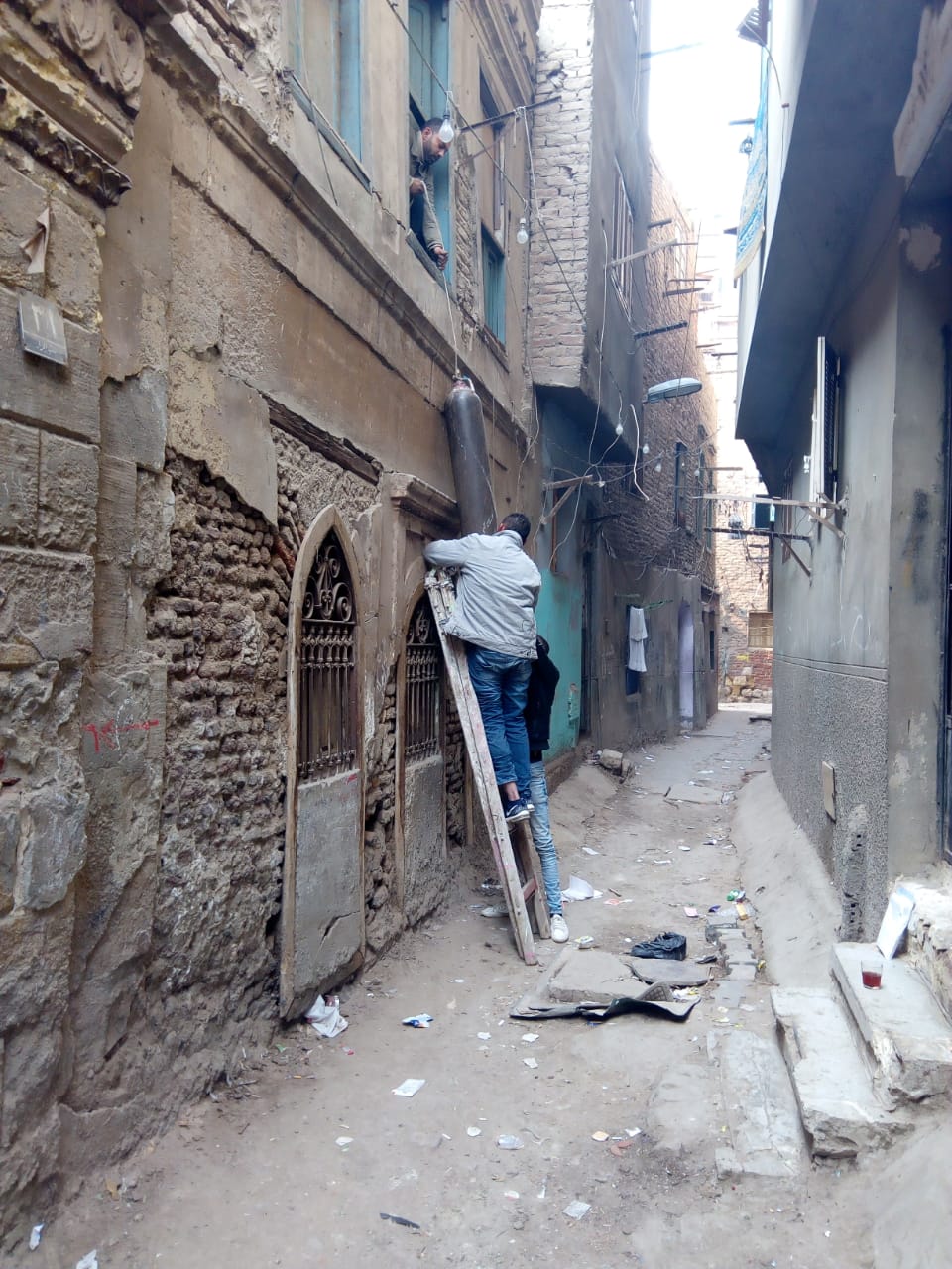 عقار الساحل المنهار  (2)
