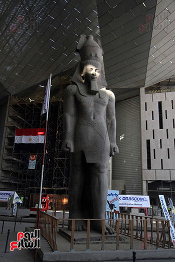 جولة لجنة الثقافة والإعلام والآثار بالبرلمان للمتحف المصري الكبير (26)