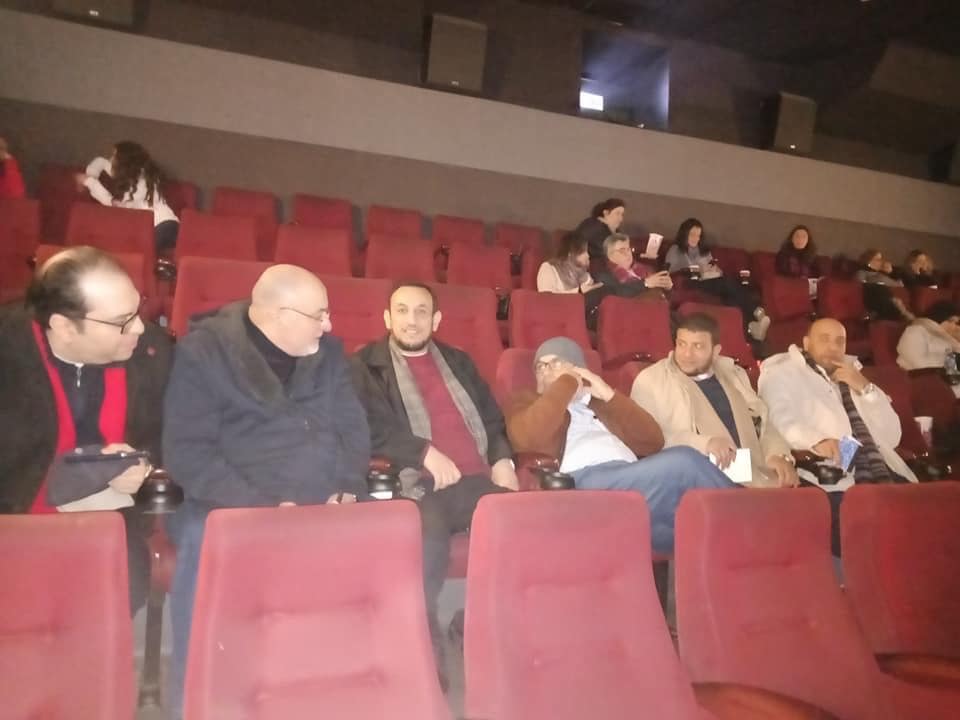 خالد الجندى ورمضان عبد المعز من داخل قاعة السينما