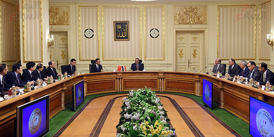 رئيس الوزراء يستقبل المبعوث الخاص لرئيس جمهورية الصين الشعبية (2)