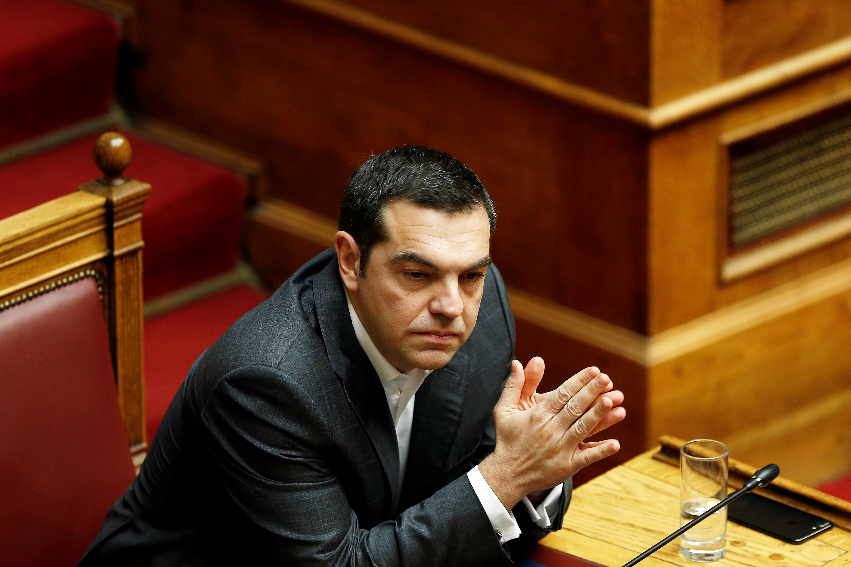 البرلمان اليونانى يمنح الثقة لحكومة رئيس الوزراء أليكسيس (1)