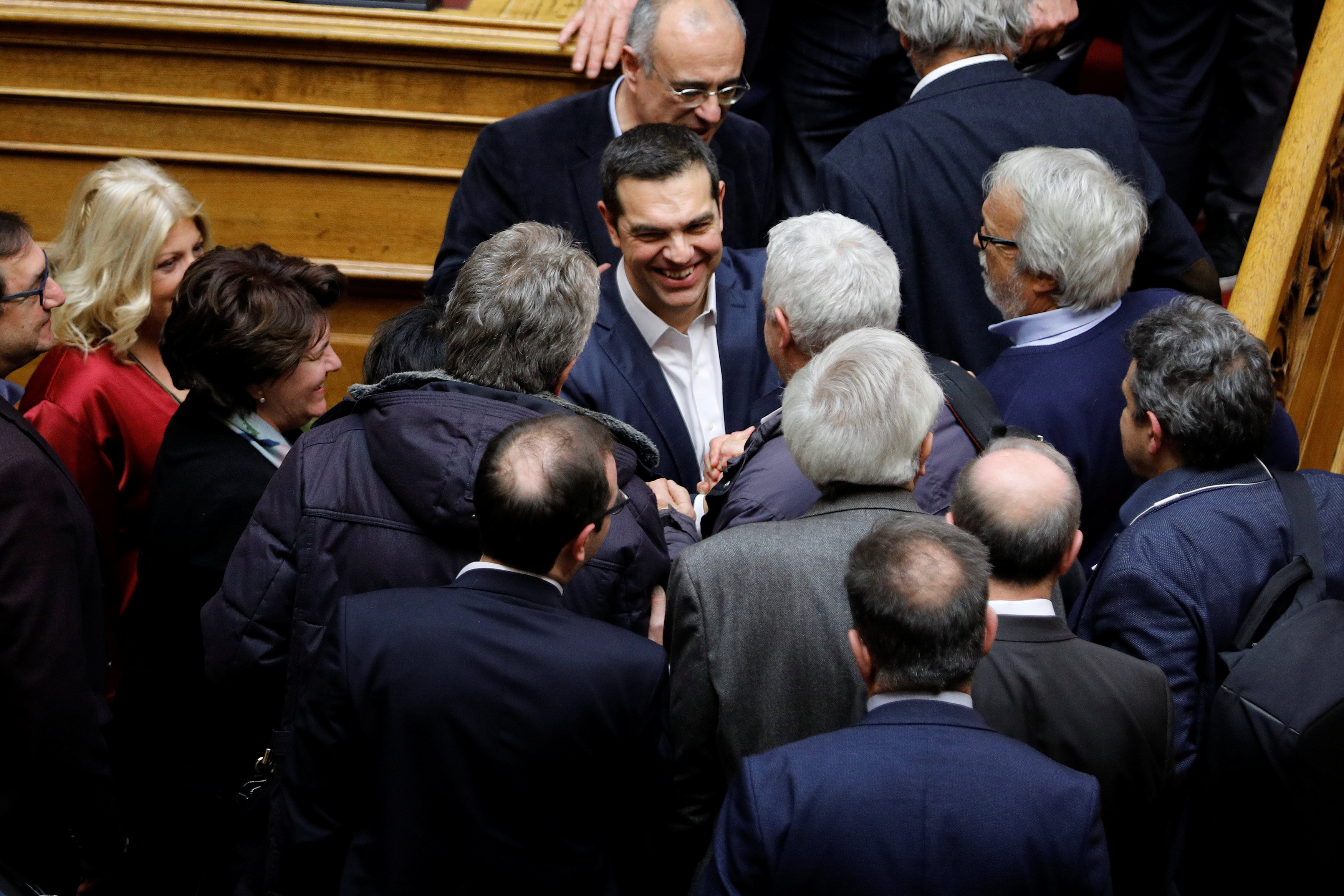 البرلمان اليونانى يمنح الثقة لحكومة رئيس الوزراء أليكسيس (9)