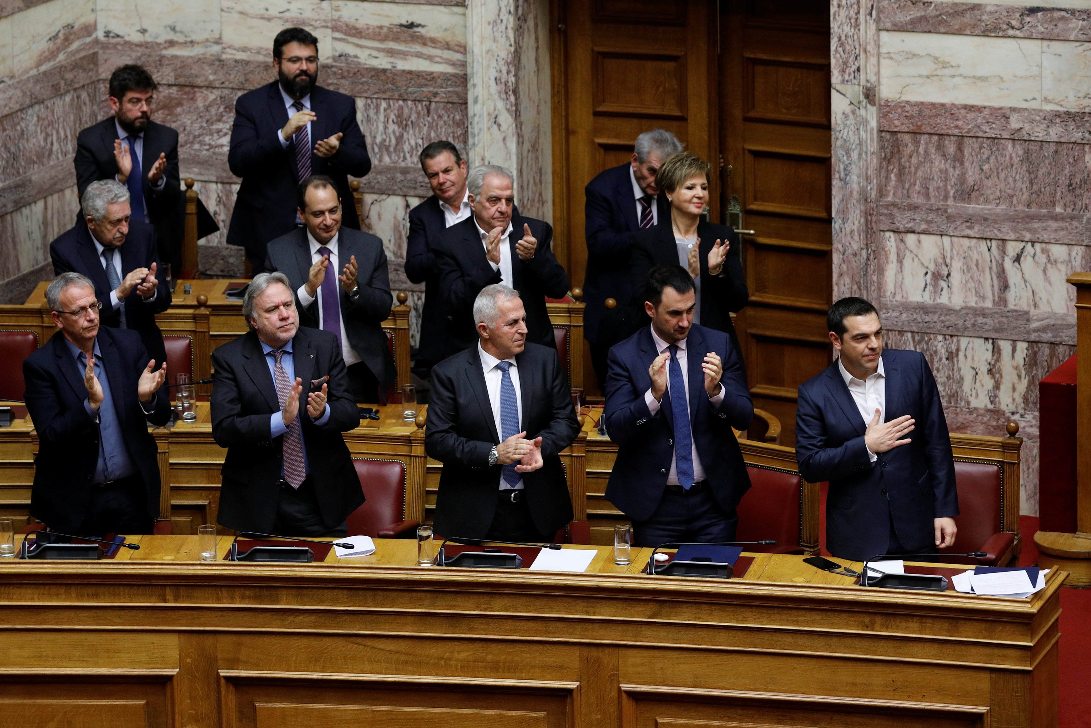 البرلمان اليونانى يمنح الثقة لحكومة رئيس الوزراء أليكسيس (5)