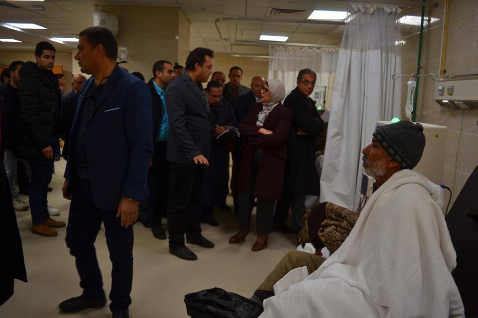 وزيرة الصحة في زيارة مفاجئة  تتفقد مستشفى بلطيم (2)