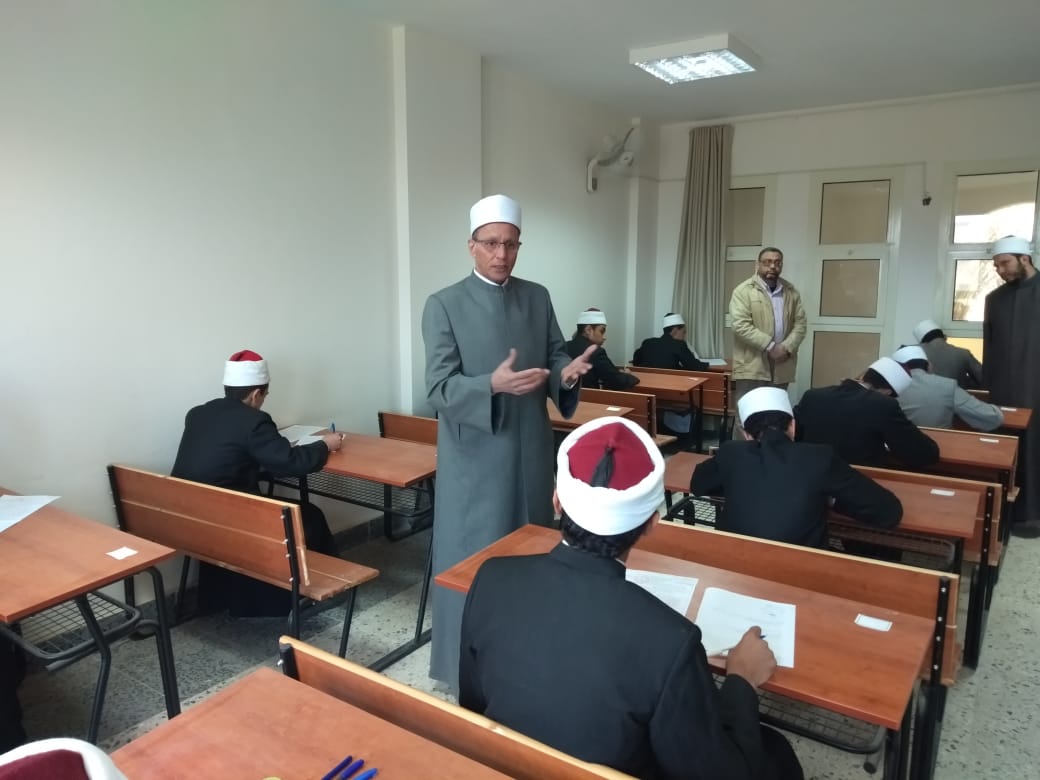 وكيل الأزهر يتابع الامتحانات بمعهد العلوم الإسلامية (1)