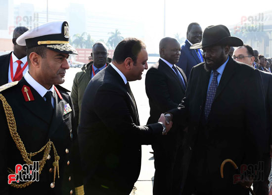 رئيس الوزراء يودّع سلفاكير بالمطار بعد انتهاء زيارته للقاهرة (7)